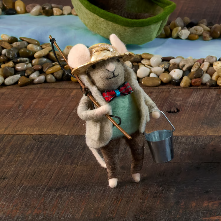 Critter - Fishing Mouse