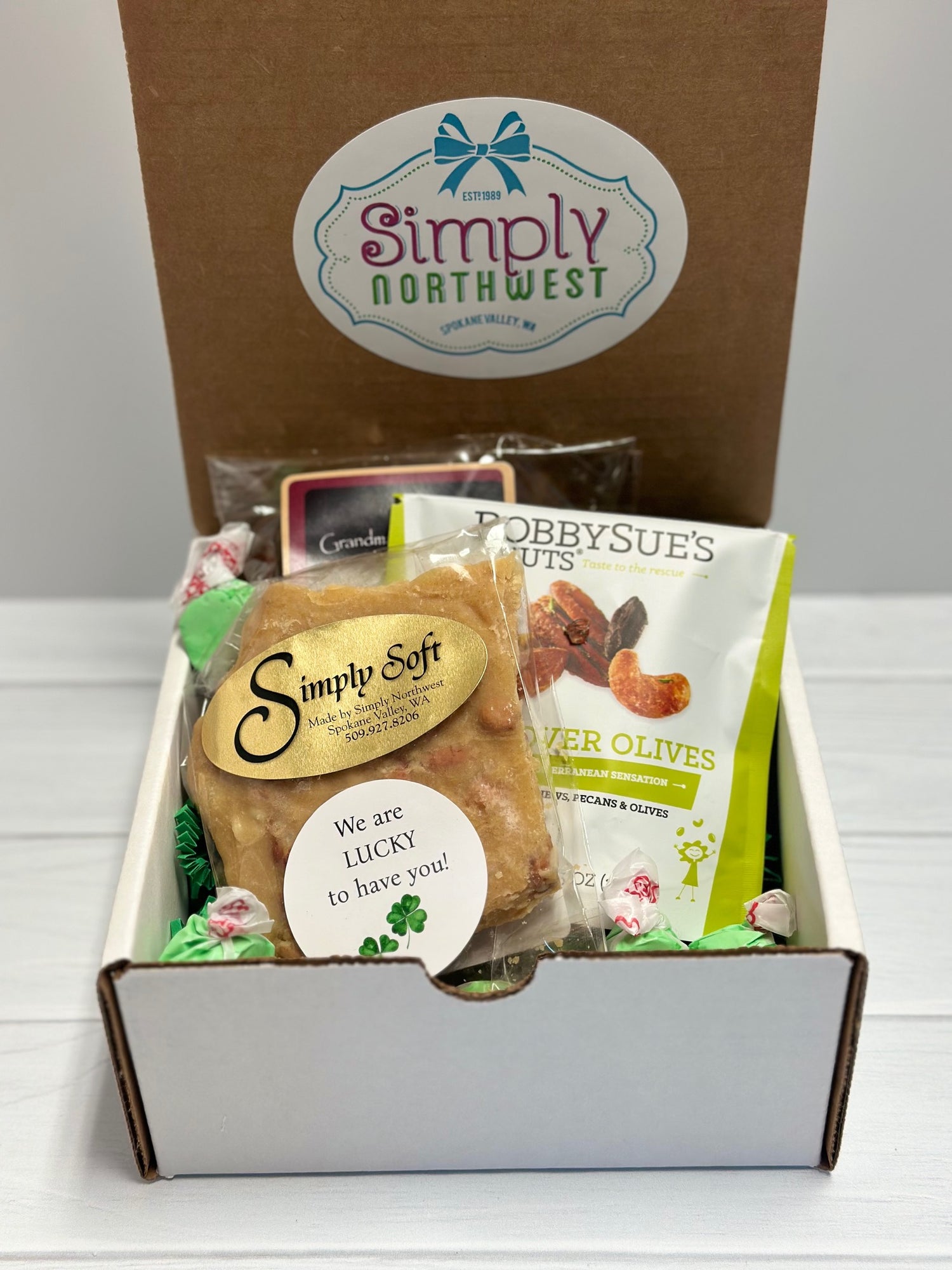 We are LUCKY to have you Gift Box